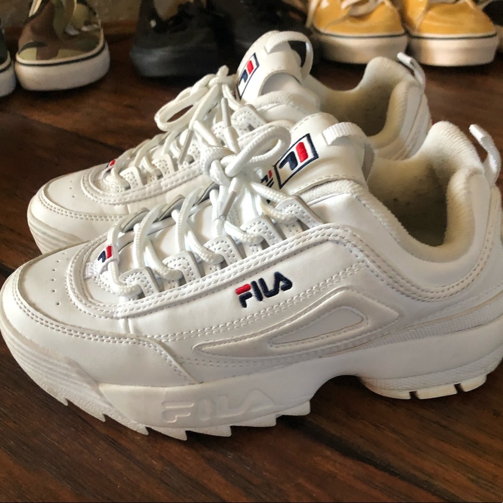 Filas - Picture 2 of 2